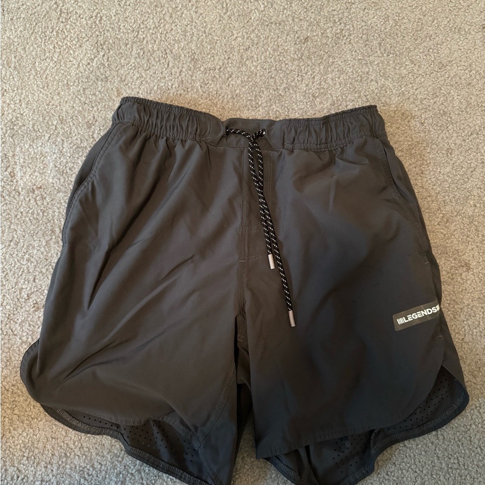 Legends linered 6’ shorts